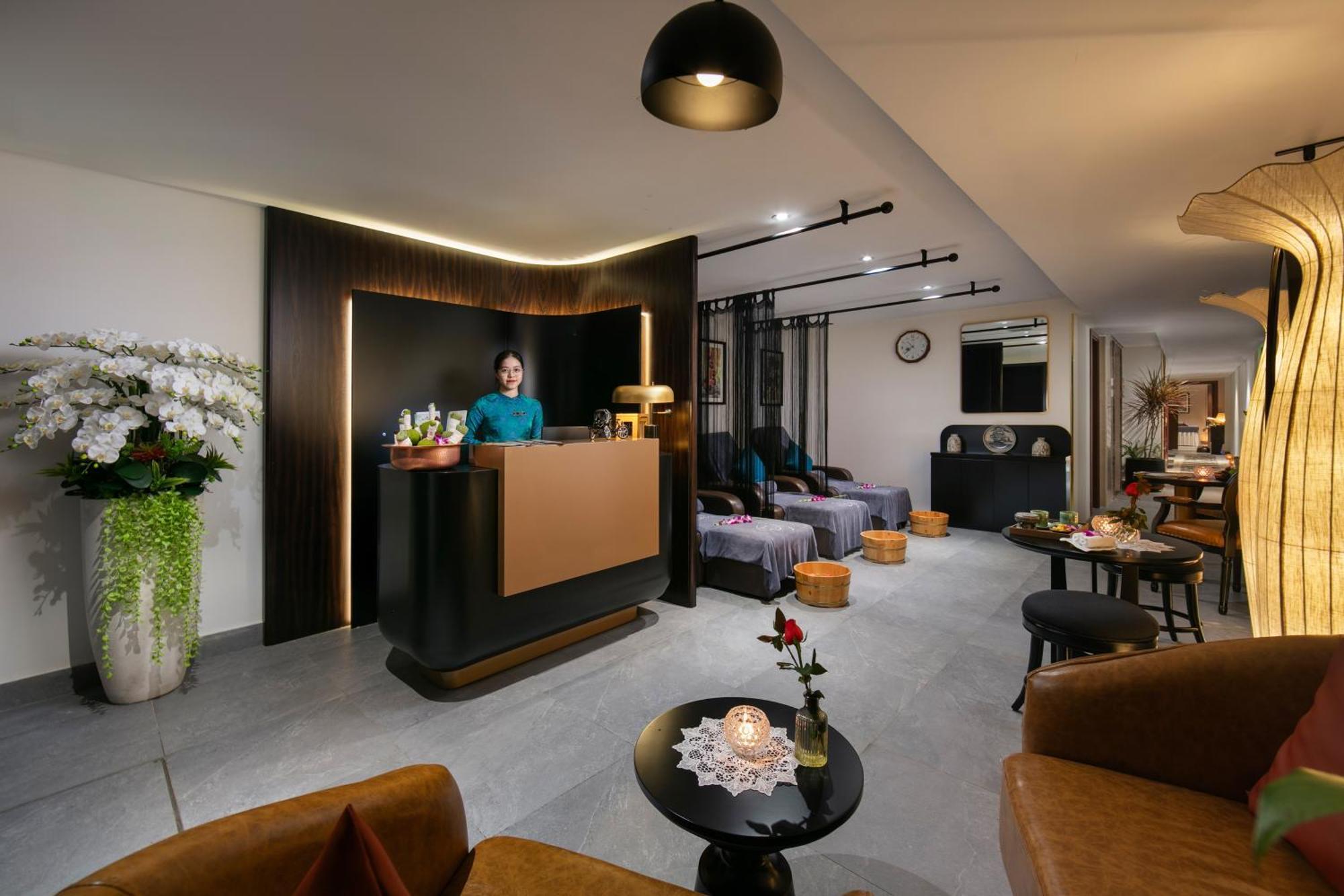 Le Premier Hotel & Rooftop Bar Hanoj Exteriér fotografie